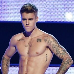 Justin Bieber - Fotos e Nudes do cantor pelado