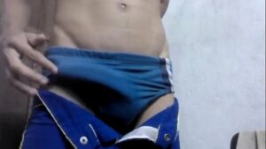Boy gay amador bulge cueca azul
