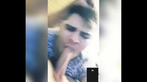 Chupando a própria piroca gay porn video