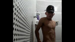 De cueca no banheiro gay videos