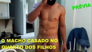 Dominação gay brasileira morando de favor na casa do amifo