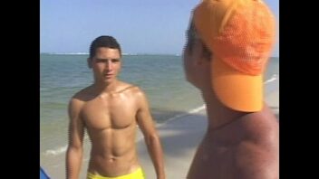 Fodas gay na praia brasil