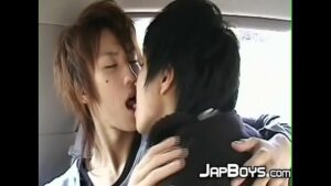 Gays beijando porn