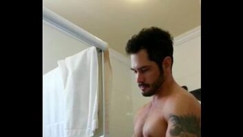 Imagens de homens gay lindos brasileiro pelados sendo comido