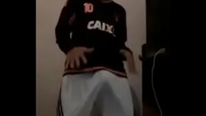 Meu tiu gay chupei o pau dele video gay