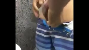 Novinho batendo uma flagra gay x videos