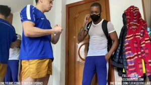 Porno gay brasileiro montejo massagem