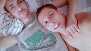 Pornô gay novinhos brasileiros transando