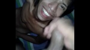 Sexo gay dando pro mlk da favela