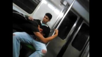 Sexo gay no metro rio