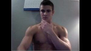 Solo muscle gay xvideo