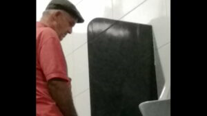 Video coroa gay banheiro publico joao pessoa