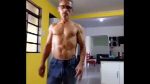 Vídeo de gay velho transando com gay gordo