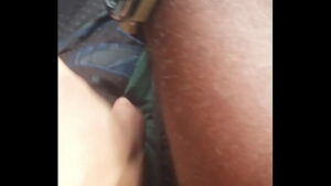 Video gay chupando a rola do homem no onibus l