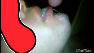 Video gay leitinho na boca