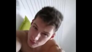 Vídeo porno gay tomando café da manhã