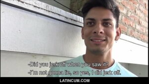 Vídeo x gay latino jovem