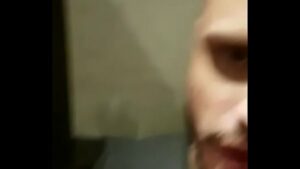 Vídeos de sexo gay flagras amadores em banheiro