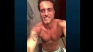 Vídeos pornôs gays mostrando o cuzinho na web cam