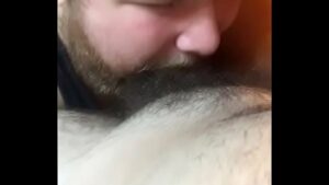 X video gay chupando pica barbudos