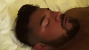 Xvideo gay masturbando p