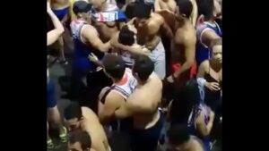 Beijo gay filmado no jogo em brasilia