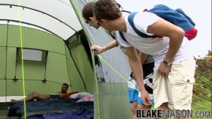 Camping sexy gay