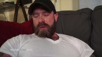 Daddy bear jerking off free gay porn video 70 7715172