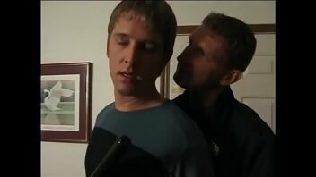 Gay sucking the cop\'s cock