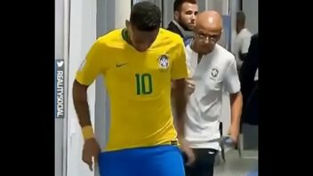 Jogador de futebol assumiu q é gay