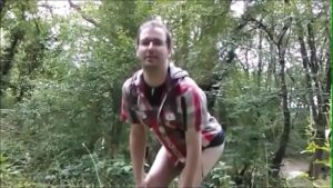 Mature gay podryw w lesie