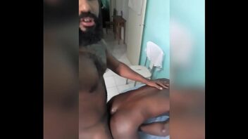 Negão gosotoso brasileiro fudendo o gay