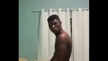 Novinho negro metendo gostoso video gay