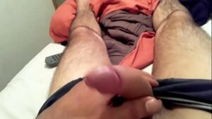Penis 17 cm gay caseiro