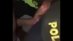 Porn gay flagrados pela policia