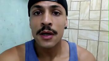 Pornô gay dando pro vovô brasil