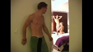 Serviço de quarto em um hotel fazê gay sexo