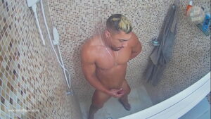 Spy cam gay shower prisão