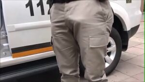 Video engracado policial mandando gay se ajeitar