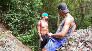Vídeo gay brasileiro macho predador