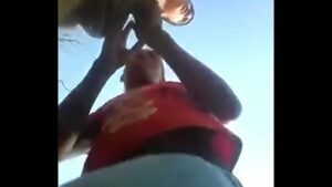 Video gay de tarado comendo novinho no mato