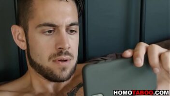 Video porno gay plug anal