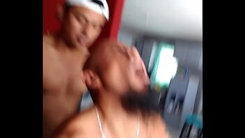 Videos de gays brasikeiros com tios