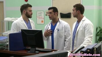 Vidios de sexo gay men trio