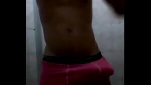 X video gay brasileiro falando putaria e gosando sem capa
