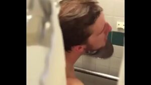 X videos gays flagras na ducha