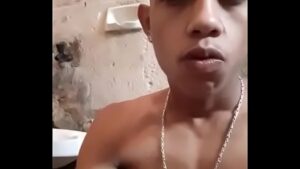 Xnxx gay novinho pauzudo da favela