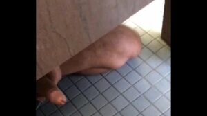 Xvideo banheiro masculino gay pegação