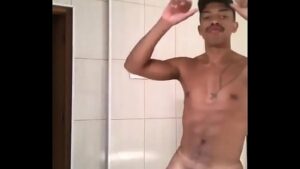Xvideo gay negro dancando pelado