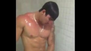 Youtuber novinho cueca branca banho desafio porn gay